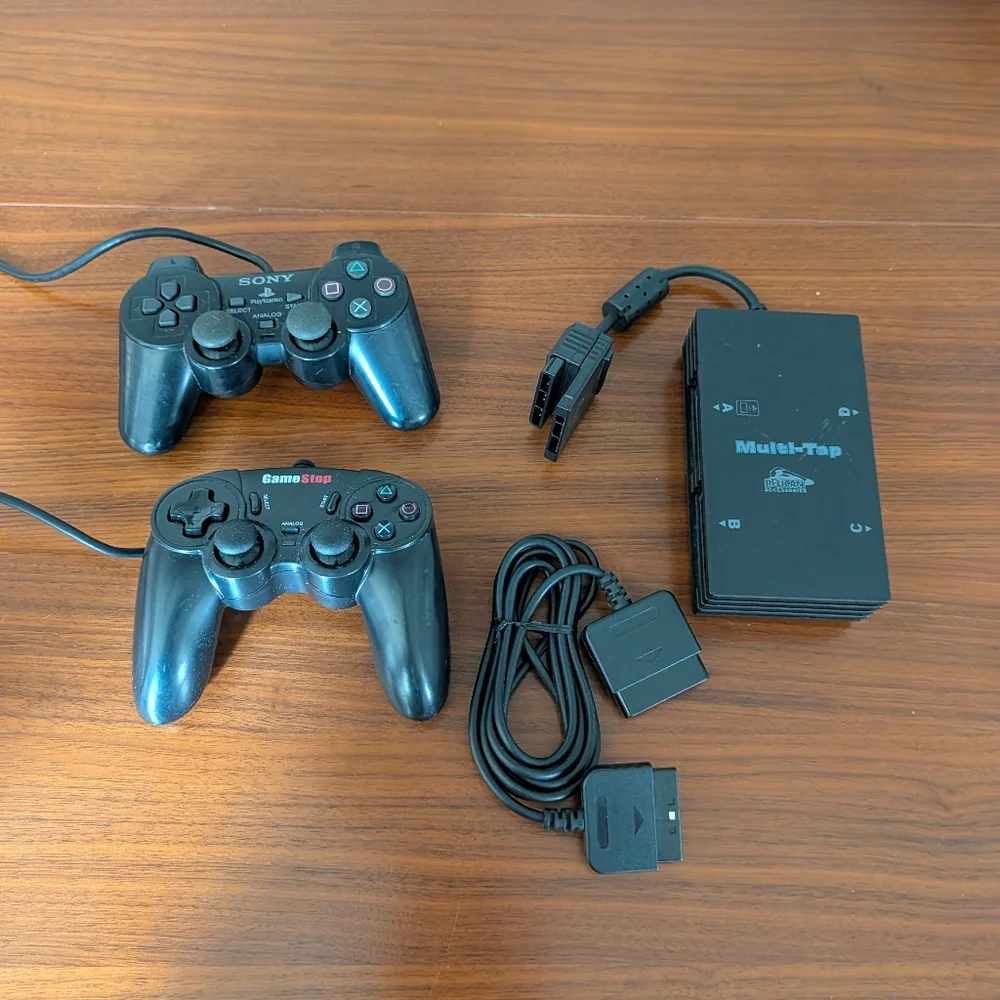 PS2 Controllers Pelican Multi-Tap Multi Player Adapter For PlayStation 2